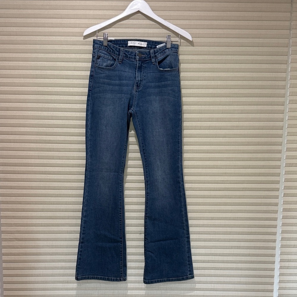Classic Blue Women's Jeans - Picture 1 of 4